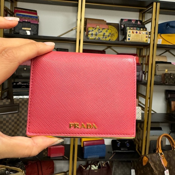 11792 Prada Saffiano Metal Compact Wallet Peonia - Picture 1 of 7